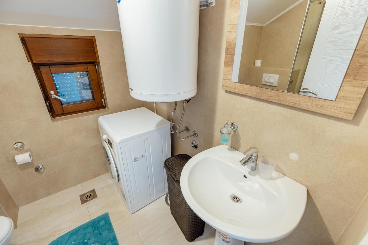 Doxa M Apartments Херцег Нови Екстериор снимка